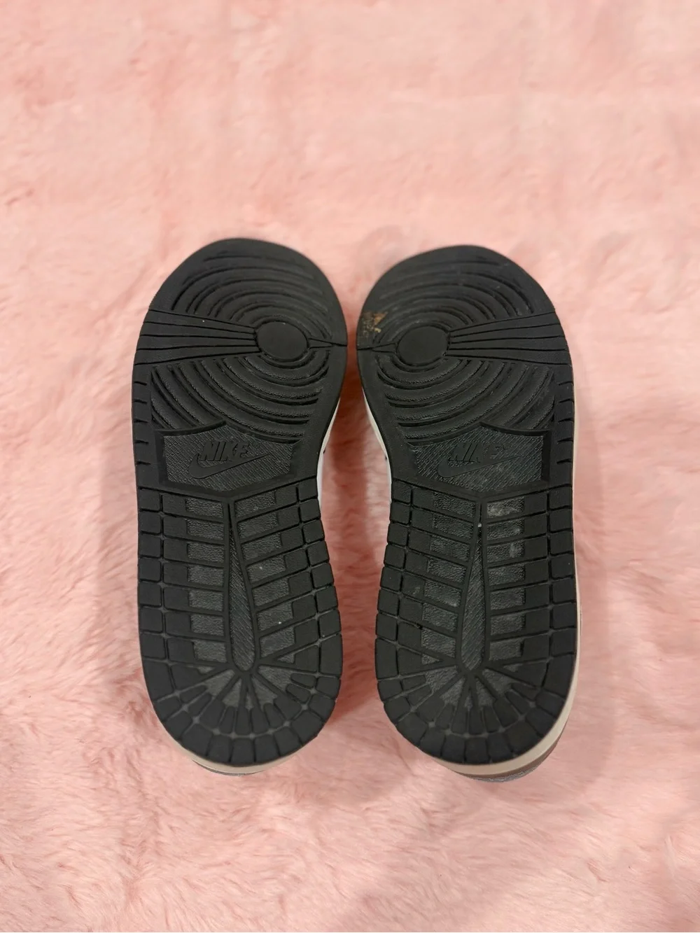 Nike Jordan 1 Low SE Mocha Blue Grey Brown Sneakers